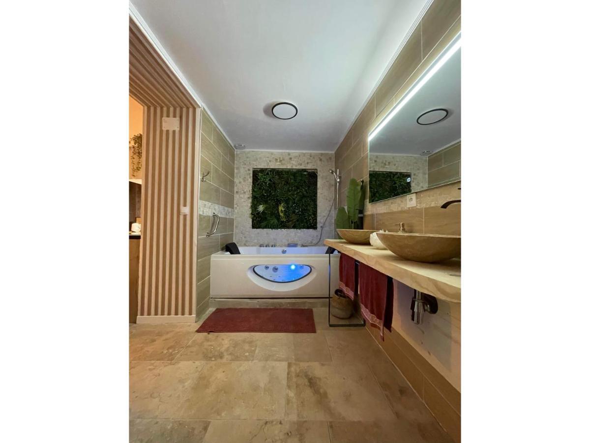 Velours & Balneo Apartment Сен-Назар Екстериор снимка