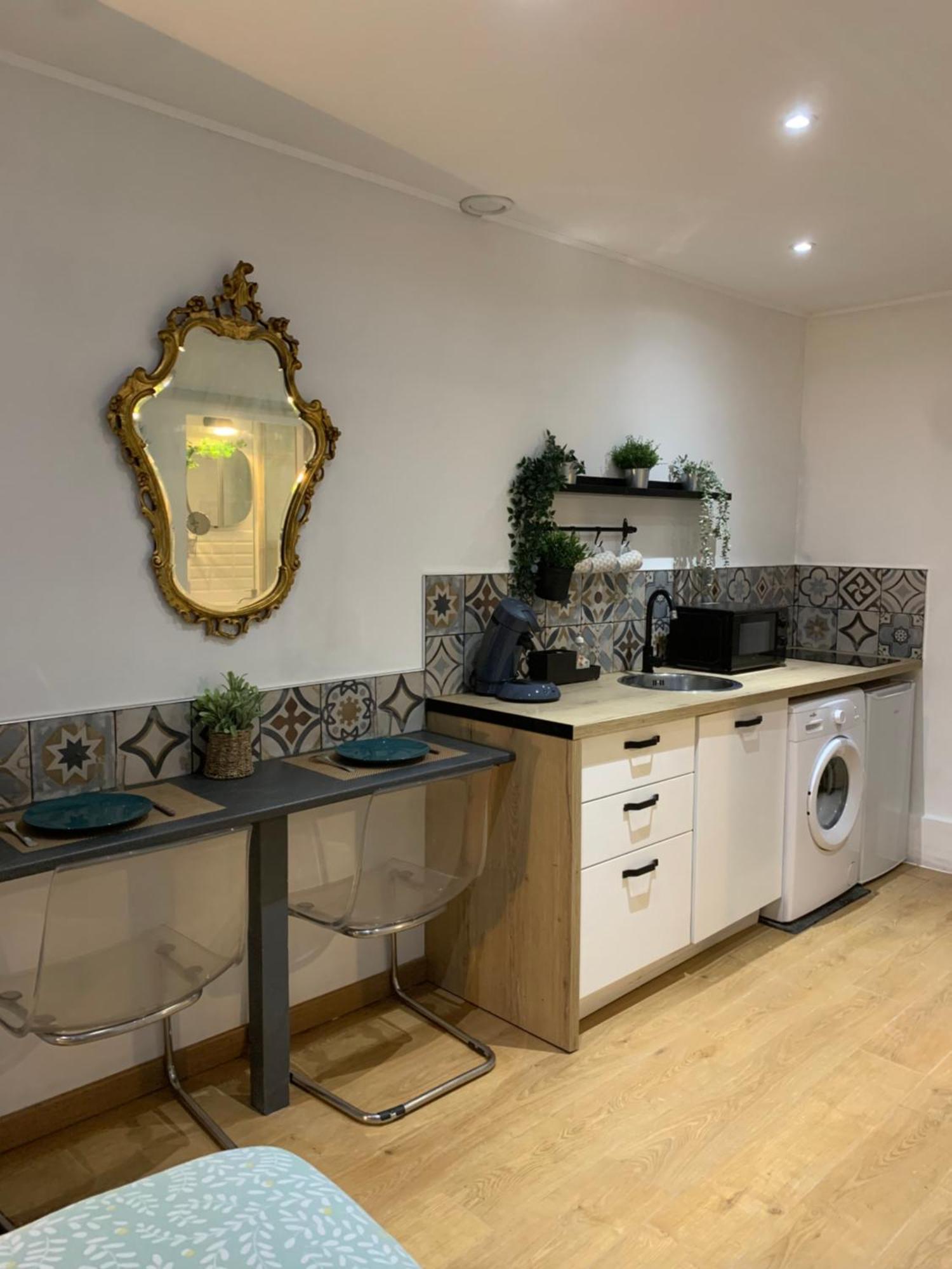 Velours & Balneo Apartment Сен-Назар Екстериор снимка